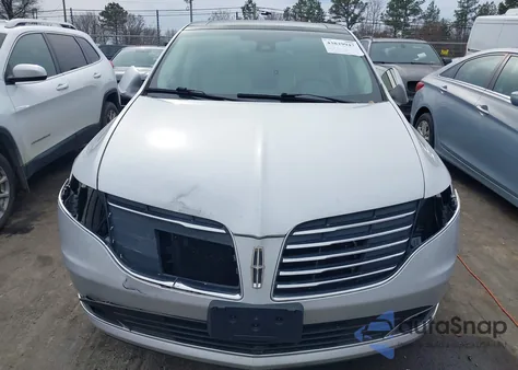 2019 Lincoln Mkt Reserve z USA, uszkodzony, nr VIN 2LMHJ5AT9KBL01602